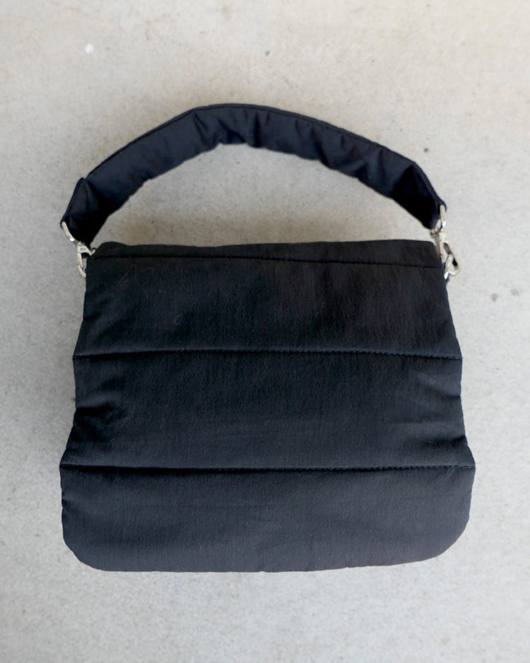 POUCH
