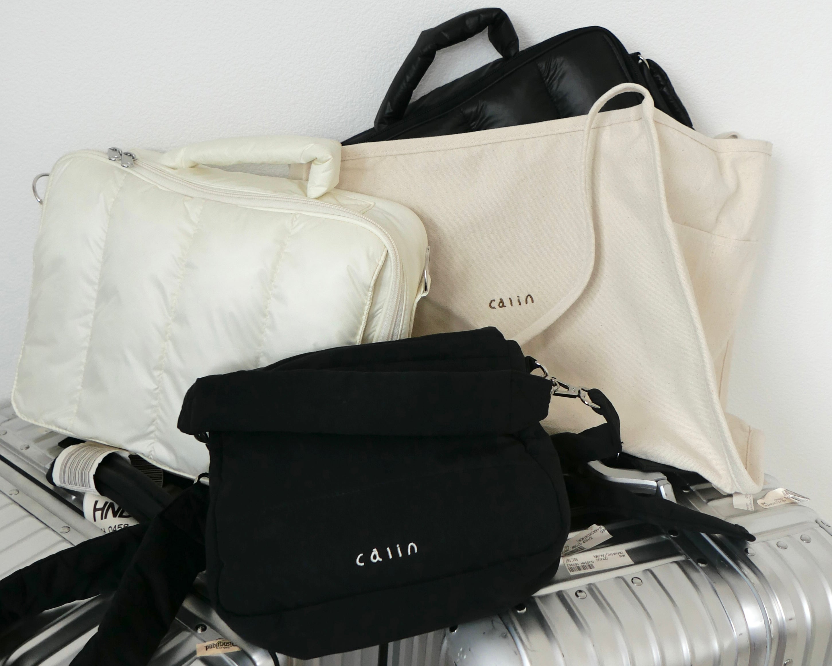 に*ゃ様 新品未開封 Calin キルティングマザーポーチバッグ ベージュ quilting mothers pouch bag -IVO- – Calin ONLINESTORE